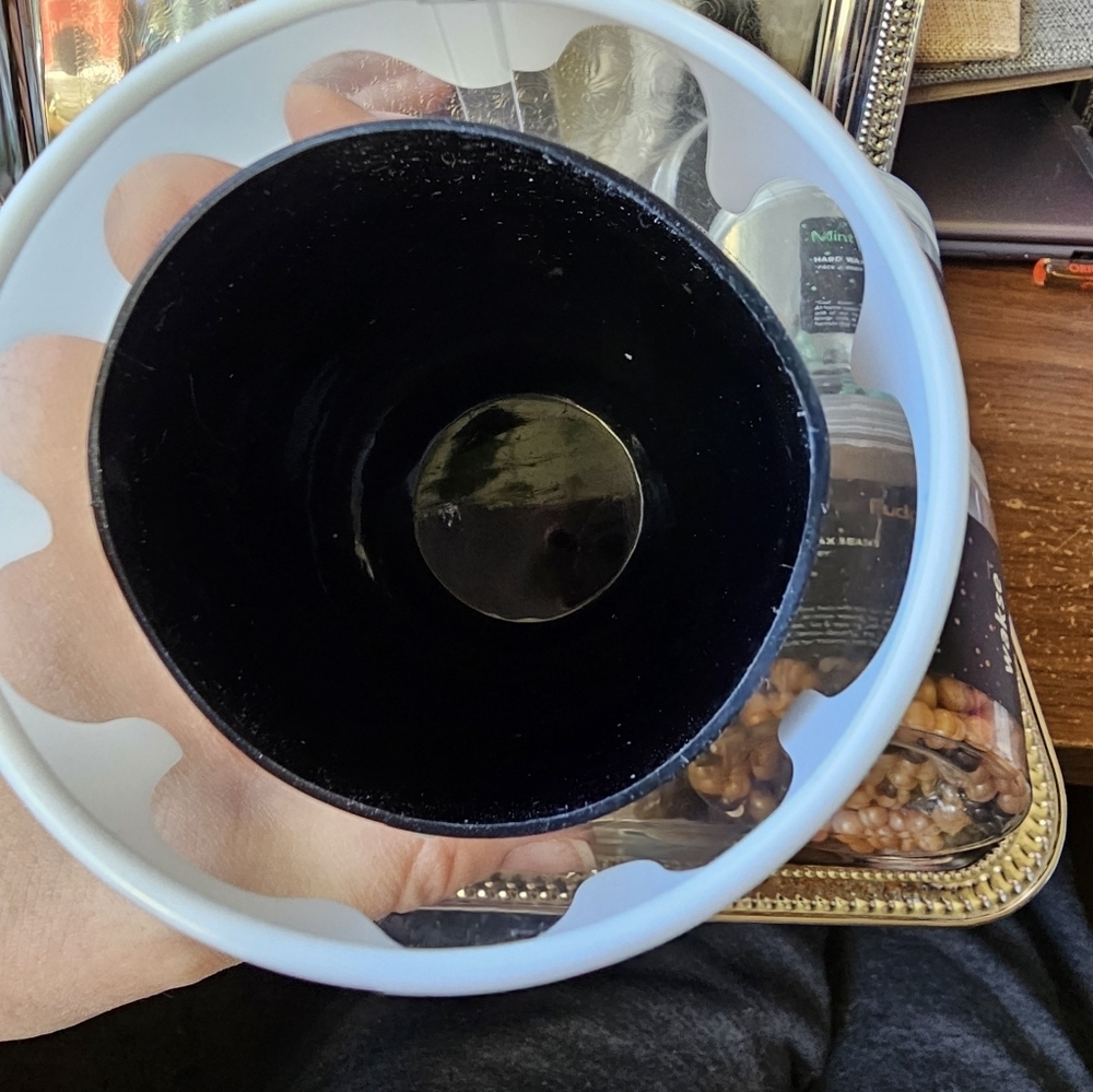 Wakse Black Reusable Microwaveable Melting Pot & 3 Scented Jars Of Hard Wax Bead - Picture 9 of 9